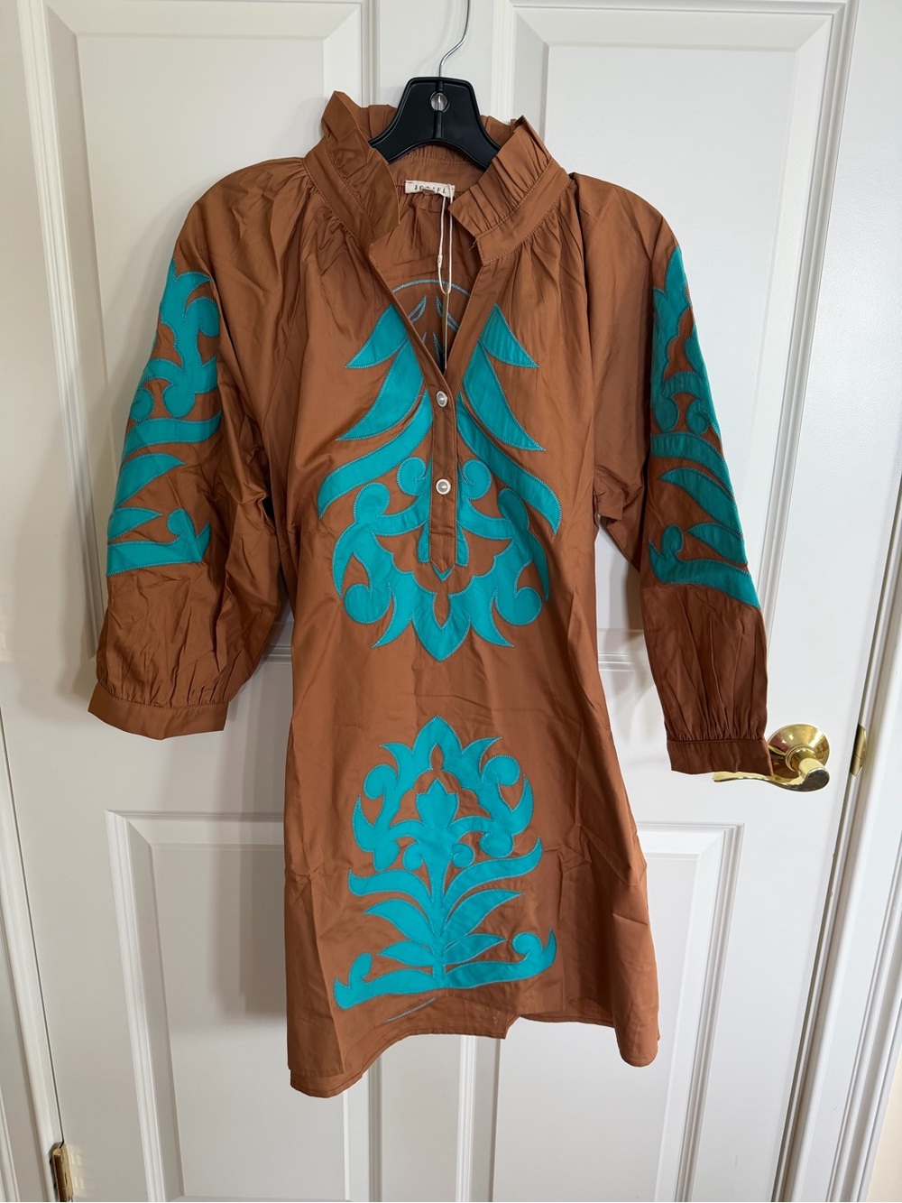 Jodifl Baroque Floral Appliqué Shift Cotton Tunic Dress - Picture 3 of 6